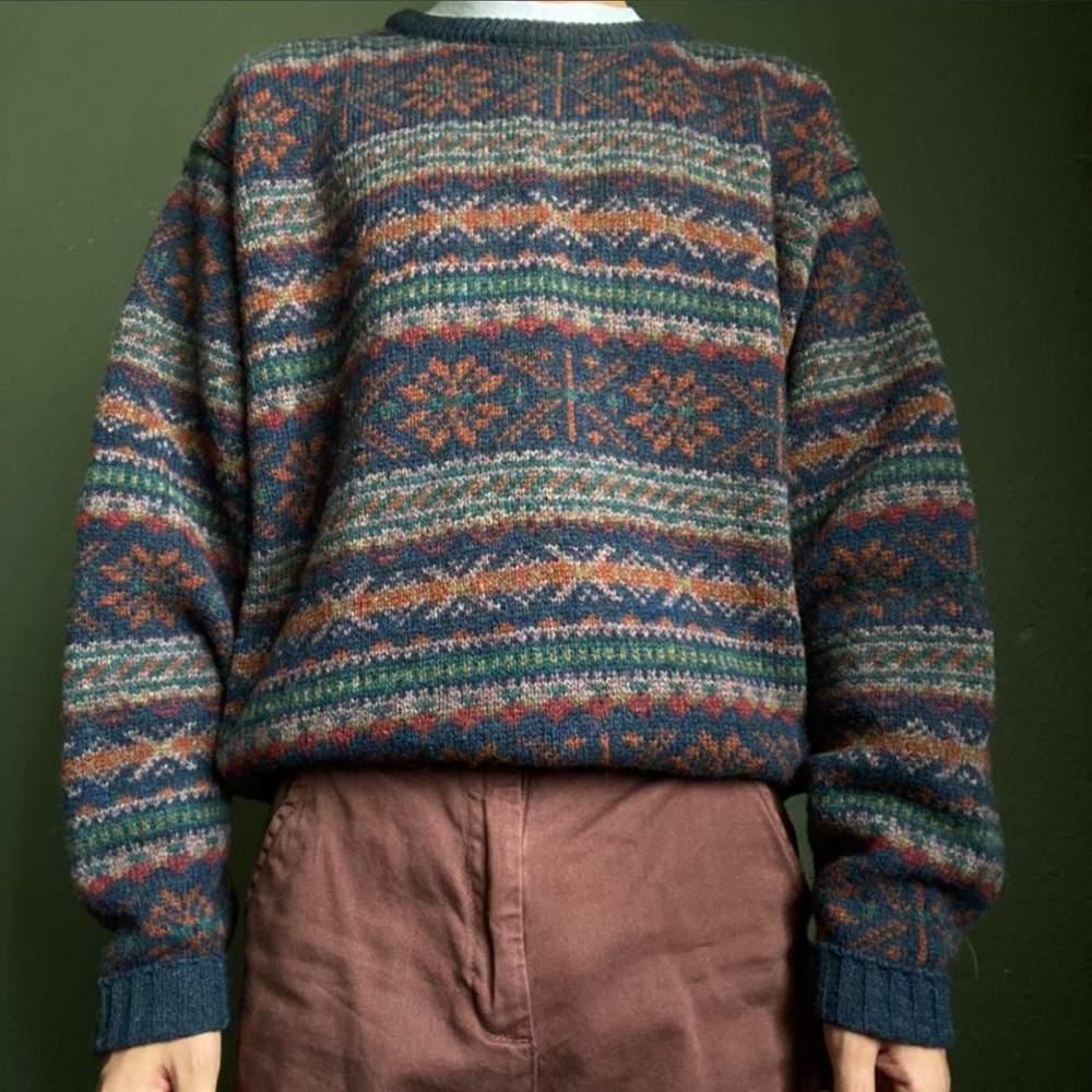 100% Wool L.L. Bean Vintage Men's Pattern Striped Crewneck Sweater